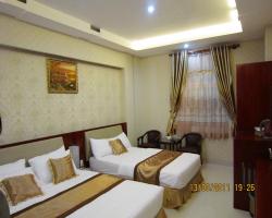 KHÁCH SẠN HOLIDAY