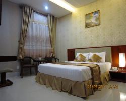 KHÁCH SẠN HOLIDAY