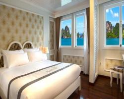Du thuyền Signature Hạ Long Cruise 