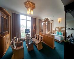 GREEN HOTEL HUE