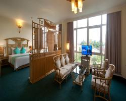 GREEN HOTEL HUE