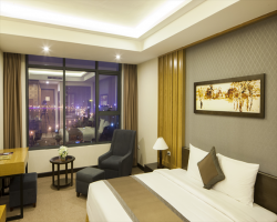 Khách sạn Mường Thanh Luxury Nhật Lệ
