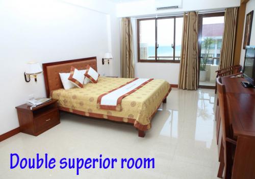 SUPERIOR ROOM