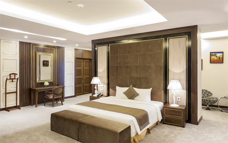 PRESIDENTIAL SUITE